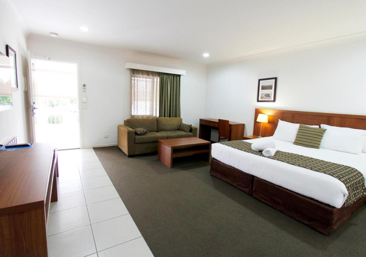 Chinchilla Downtown Motor Inn Экстерьер фото