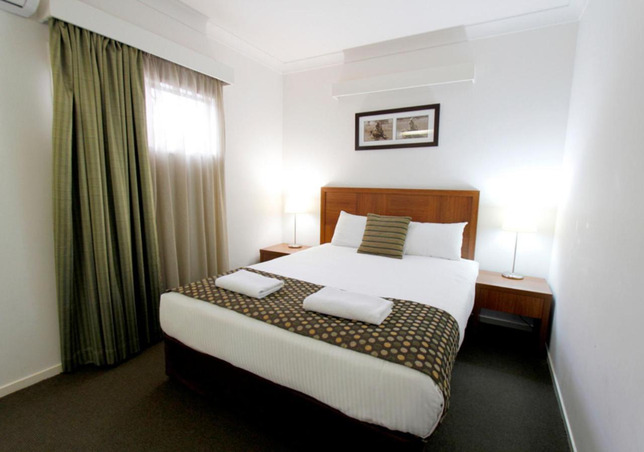 Chinchilla Downtown Motor Inn Экстерьер фото