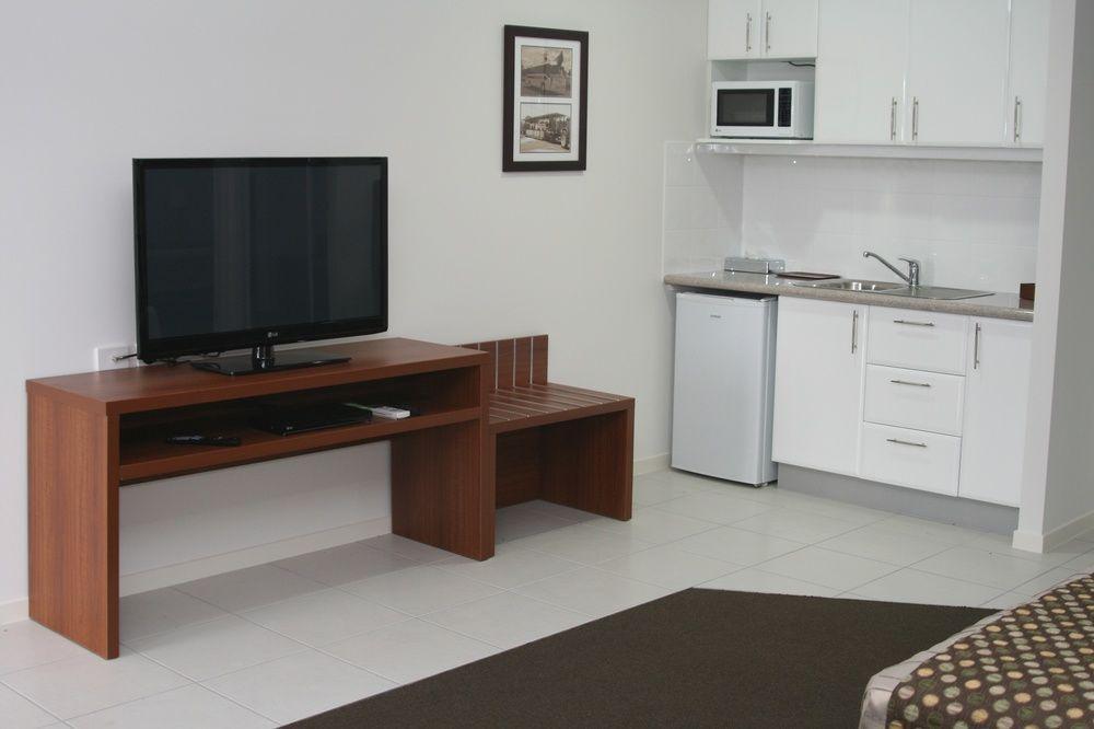 Chinchilla Downtown Motor Inn Экстерьер фото