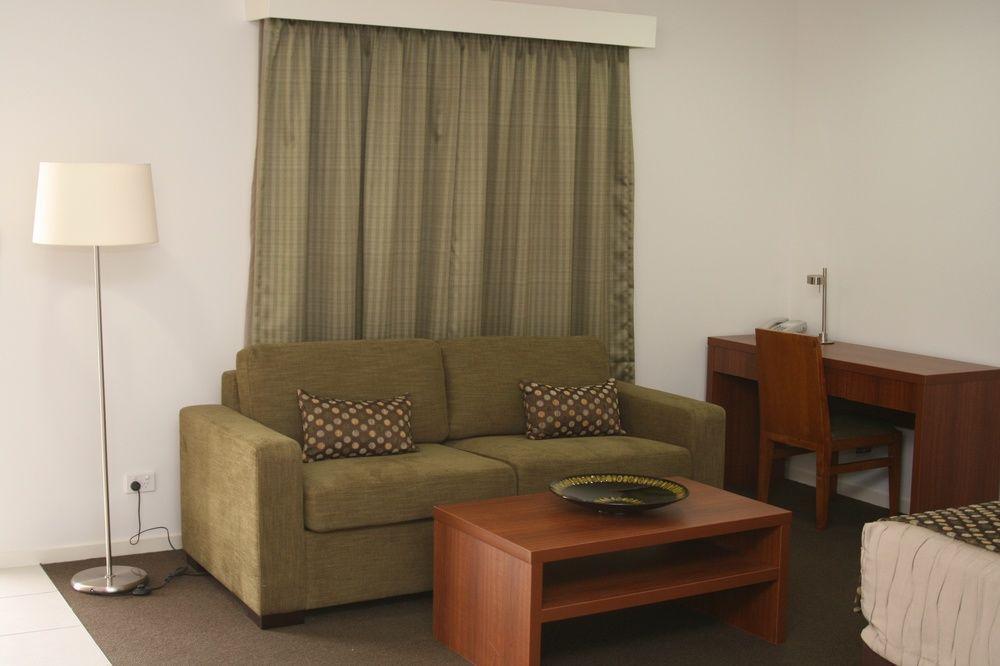 Chinchilla Downtown Motor Inn Экстерьер фото